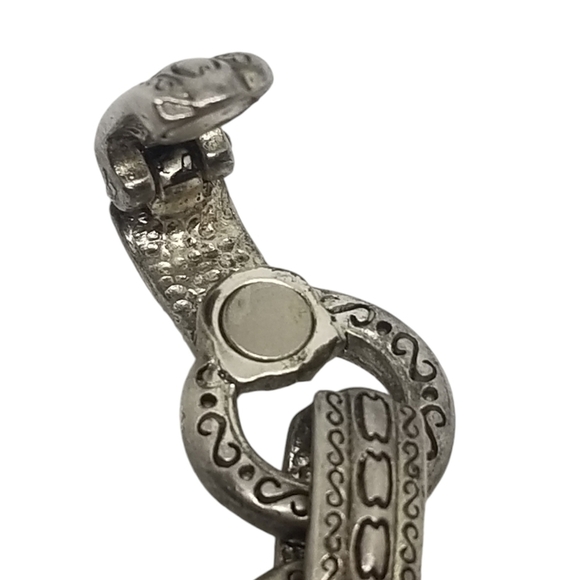 PREMIER DESIGNS VINTAGE SILVERTONE WITH ETCHED DESIGNS BOOKCHAIN STYLE BRACELET - Picture 7 of 8